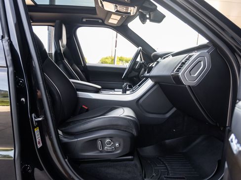 Used 2021 Land Rover Range Rover Sport SVR image 44