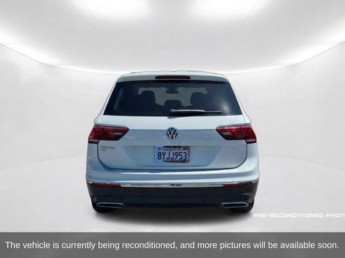 Used 2021 Volkswagen Tiguan SEL FWD image 7