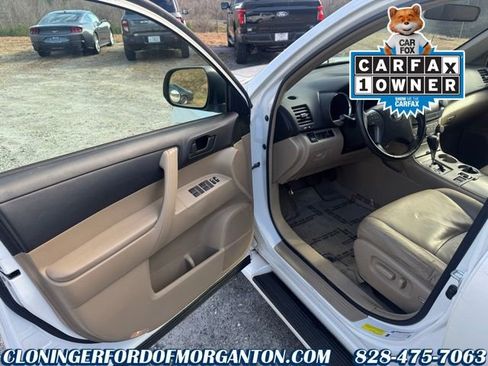 Used 2010 Toyota Highlander Base image 15