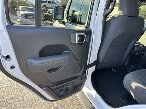 New 2025 Jeep Wrangler Sport S image 19