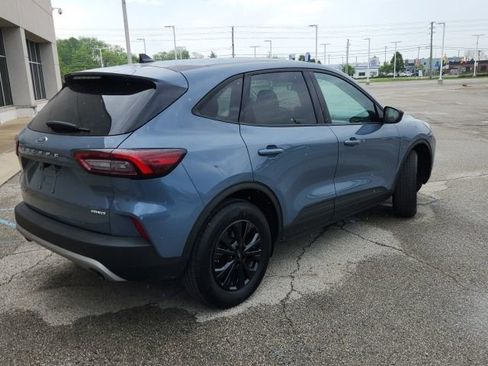 Used 2025 Ford Escape Active w/ Cold Weather Package AWD/4WD image 4