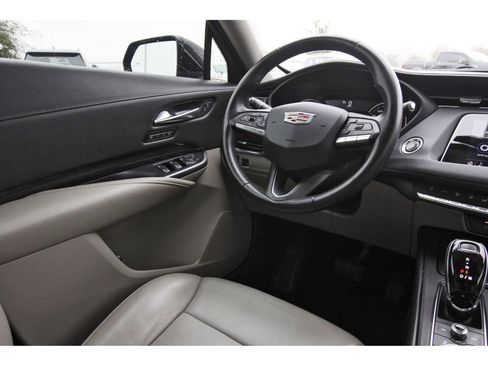 Used 2021 Cadillac XT4 Premium Luxury w/ Driver Awareness Package image 11