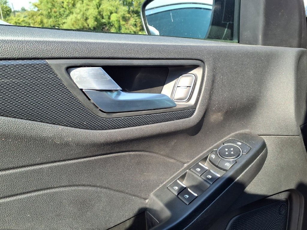 Used 2025 Ford Escape ST-Line AWD/4WD image 13