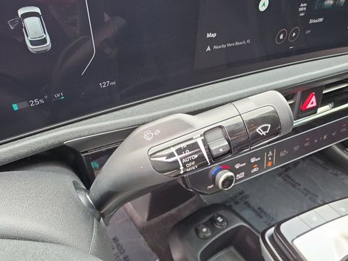 Certified 2025 Kia EV6 Light RWD image 17