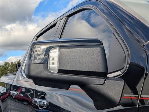 Certified 2021 Chevrolet Silverado 1500 High Country w/ Technology Package image 17