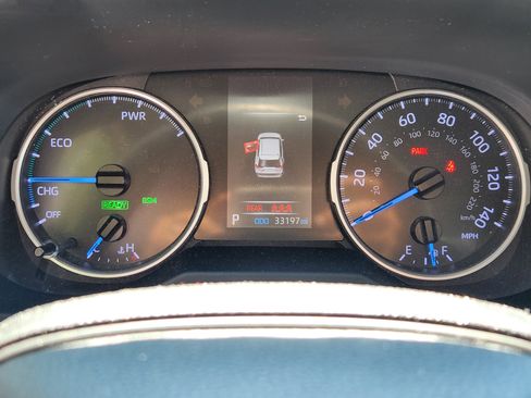 Used 2020 Toyota RAV4 XLE w/ Convenience Package AWD/4WD image 10