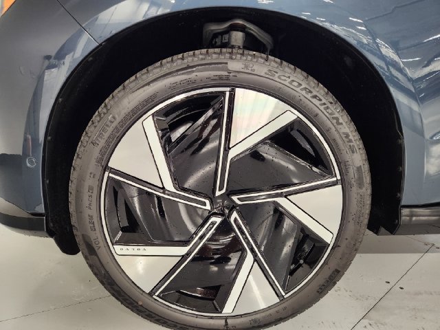 Used 2025 Volvo EX90 Ultra w/ Protection Package Premier AWD/4WD image 8