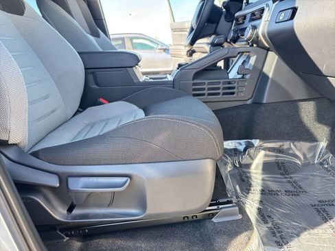 Used 2025 Toyota 4Runner SR5 image 27