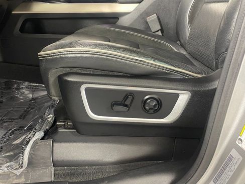 Used 2020 RAM 1500 Laramie image 25