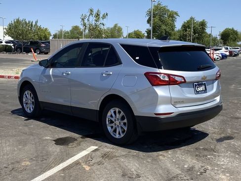 Used 2020 Chevrolet Equinox LS AWD/4WD image 22