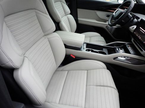 New 2026 Lincoln Nautilus Reserve image 33