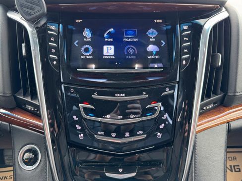 Used 2016 Cadillac Escalade ESV Premium AWD/4WD image 24