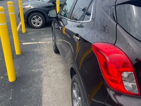 Used 2014 Buick Encore Convenience FWD image 4