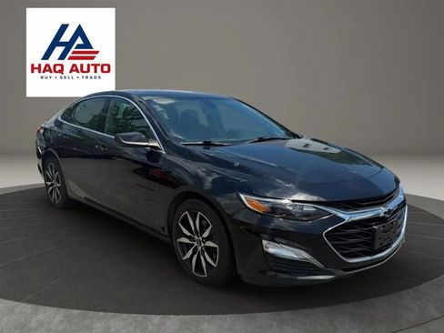 Used 2021 Chevrolet Malibu RS FWD image 3
