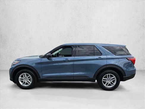 New 2026 Ford Explorer Active RWD image 5