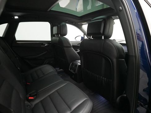 Certified 2022 Porsche Macan GTS w/ Premium Package Plus AWD/4WD image 29