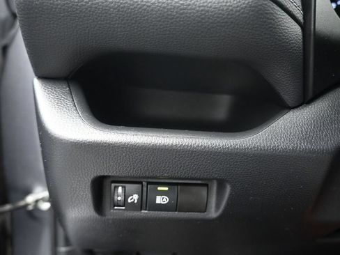 Used 2021 Toyota RAV4 LE FWD image 24