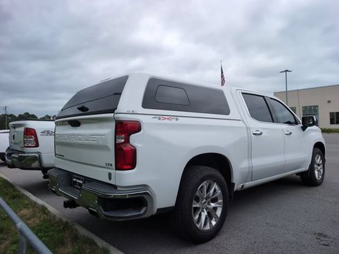 Used 2020 Chevrolet Silverado 1500 LTZ w/ LTZ Plus Package AWD/4WD image 3