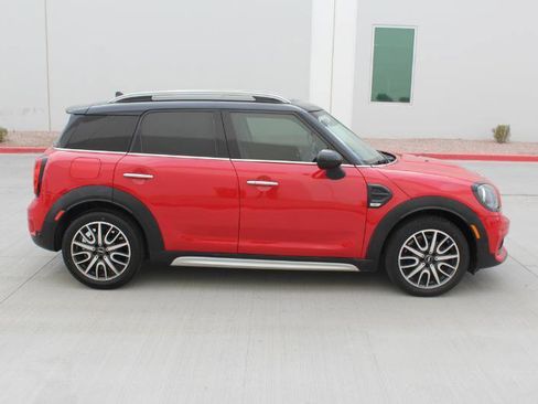 Used 2018 MINI Cooper Countryman FWD image 4