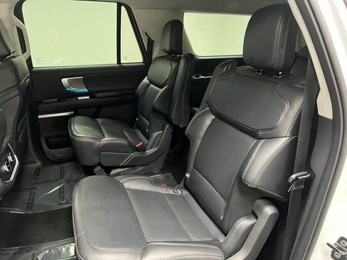 Used 2025 Ford Expedition Max Platinum image 47