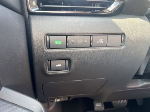 New 2025 Nissan Sentra SV image 11