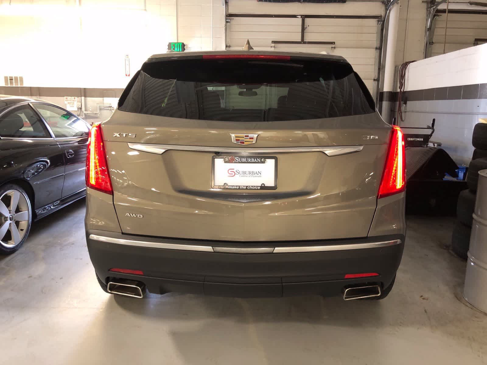 Used 2018 Cadillac XT5 Luxury AWD/4WD image 4