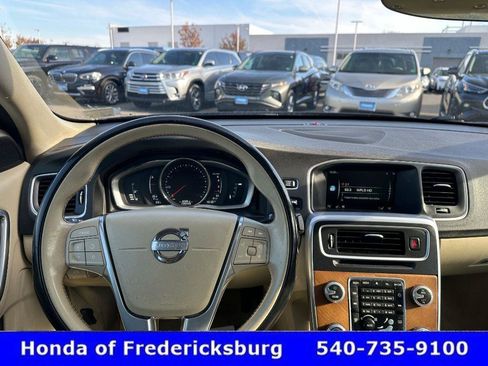 Used 2016 Volvo S60 T5 Premier image 18