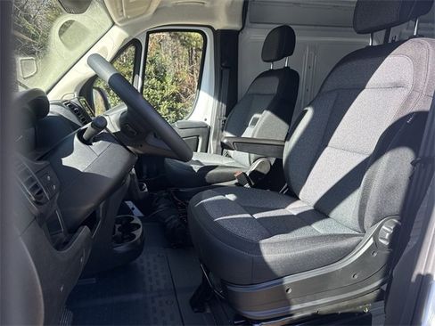 New 2025 RAM ProMaster 2500 w/ Convenience Group image 21