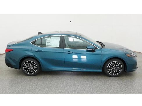 New 2026 Toyota Camry XLE image 11