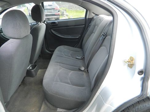 Used 2004 Dodge Stratus SE image 14