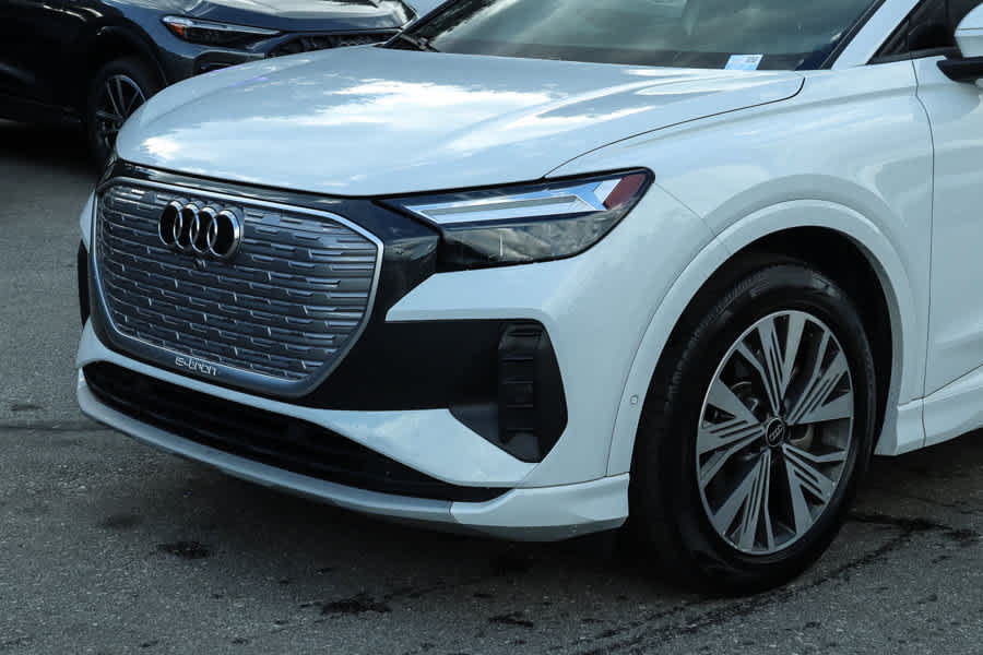 Used 2023 Audi Q4 e-tron Premium Plus RWD image 10