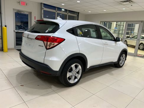 Used 2016 Honda HR-V LX image 5