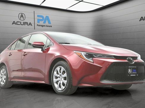 Used 2022 Toyota Corolla LE image 25