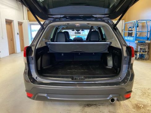 Used 2023 Subaru Forester Limited image 18