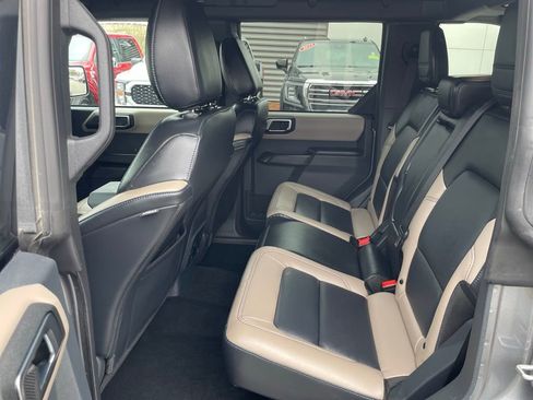 Used 2022 Ford Bronco Outer Banks image 12