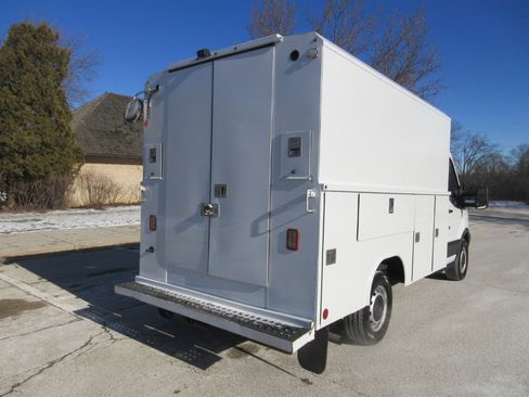 Used 2019 Ford Transit 350 138 image 11