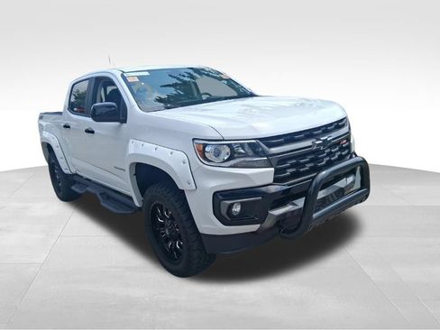 Used 2022 Chevrolet Colorado Z71 w/ Safety Package AWD/4WD image 3