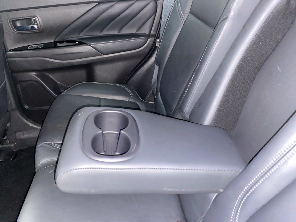 Used 2022 Mitsubishi Outlander SEL AWD/4WD image 13