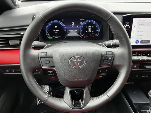 Used 2025 Toyota Camry XSE image 11