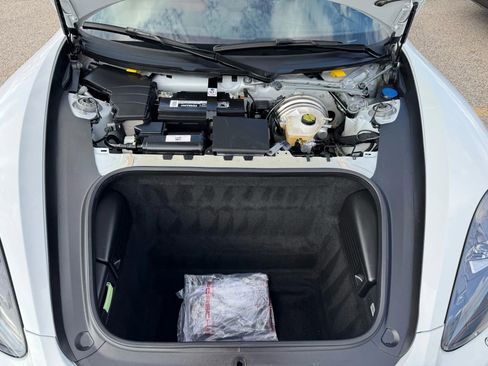 Used 2024 Porsche 718 Boxster w/ Sportdesign Package image 47