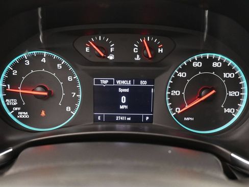 Used 2023 Chevrolet Equinox LS FWD image 23