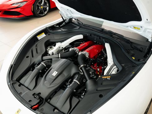 Used 2024 Ferrari Roma Spider image 16