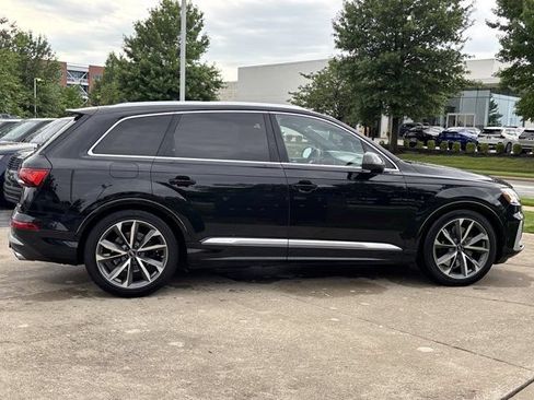 Used 2022 Audi SQ7 Prestige w/ Prestige Package AWD/4WD image 2