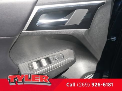 Used 2024 Mitsubishi Outlander SE AWD/4WD image 21
