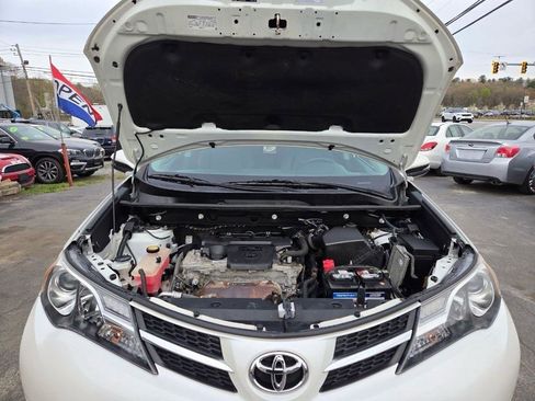 Used 2014 Toyota RAV4 Limited AWD/4WD image 9