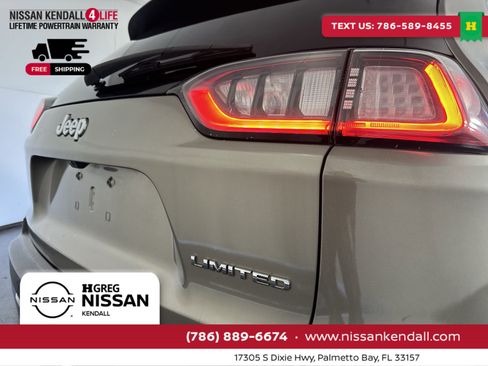 Used 2021 Jeep Cherokee Limited image 30