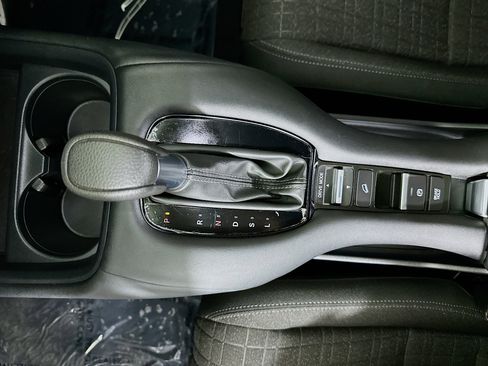 Used 2023 Honda HR-V LX image 22