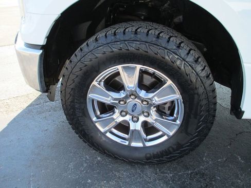 Used 2015 Ford F150 XLT w/ Equipment Group 302A Luxury AWD/4WD image 14