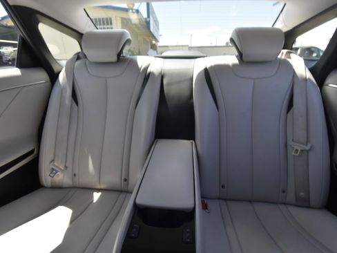 Used 2019 Toyota Mirai FWD image 9