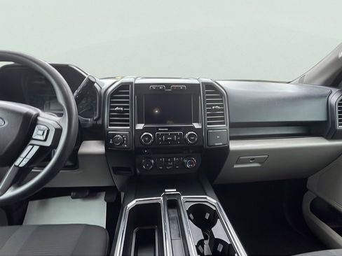 Used 2017 Ford F150 XL w/ Equipment Group 101A Mid image 10